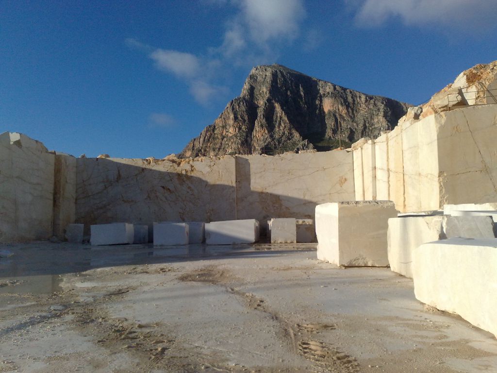 beige perlato sicilia marble quarry located in sicily italy