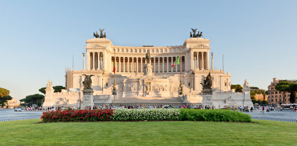 piazza venezia monument located in italy used botticino marble